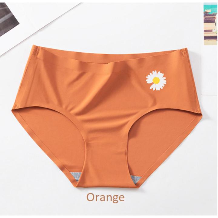 Chiroyli modellar blowjobs beradi