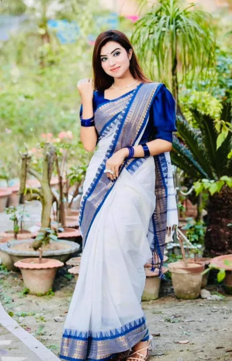 White%20and%20Blue%20Half%20Silk%20Saree%20for%20Women%20-%20Eye-Catching%20Design,%20Perfect%20for%20Special%20Occasions%20-%20Image%203