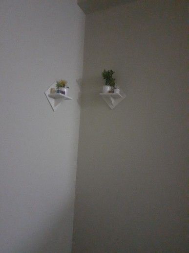 2%20Pcs%20Wall%20Hanging%20Kite%20Flower%20Stand%20.%20Self%20Adhesive%20Punch%20Free%20Wall%20Decorative%20Showpiece%20Holder%20Only%20.%20Only%20square%20Shape%20Stand%20Without%20Flower%20&%20showpiece.%20-%20Image%208