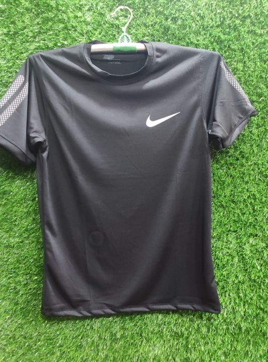 Paris%20Saint%20German%20Football%20Jersey%20-%20Half%20Sleeve%20-%20Jersey%20Football%20-%20Jarsi%20-%20Jersey%20-%20Image%202