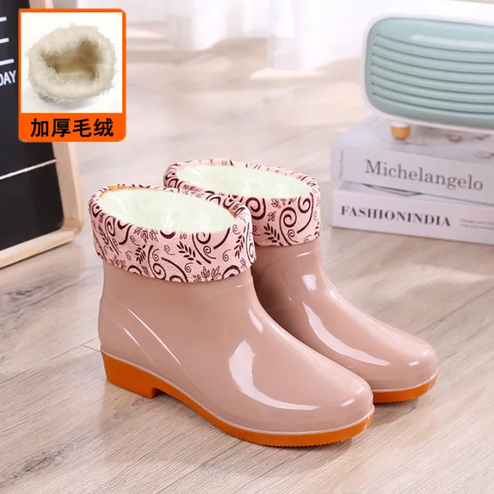 Fashion%20short%20tube%20rain%20boots%20for%20women%20adult%20outdoor%20anti%20slip%20warm%20rain%20boots%20soft%20sole%20waterproof%20shoes%20work%20rubber%20shoes%20galoshes%20galoshes%20wholesale%20-%20Image%208