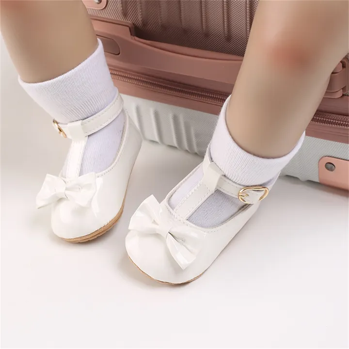Newborn%20Anti-slip%20Shoes,%20Baby%20Girls%20Hollow-out%20Solid%20Color%20First%20Walking%20Shoes%20with%20Bow%20-%20Image%204