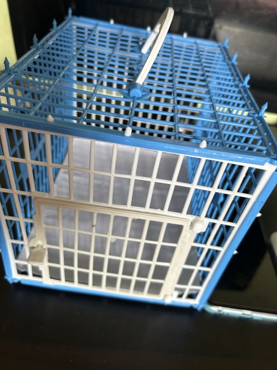 Bird%20Carrying%20Cage%20For%20Bird%20(Plastic)%20-%20Image%202