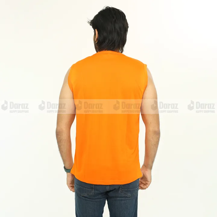 Sleeveless%20T-Shirt%20for%20Men(Megi%20Hata)%20-%20Image%204