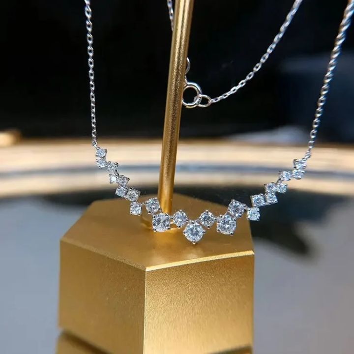 Fashion%20New%20Product%201%20Carat%20Small%20Diamond%20Pendant%20Silver%20Necklace%20Female%20Shiny%20Crystal%20Clavicle%20Chain%20Jewelry%20Party%20Gift%20-%20Image%202