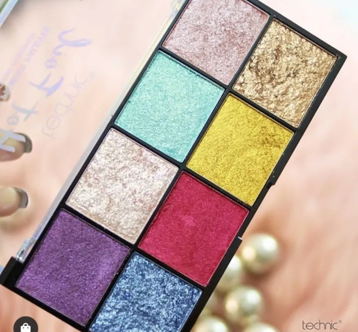 Technic%20Cream%20Pigment%20Eye%20Shadow%20Palette%20-%20Hot%20Foil%20-%20Image%202