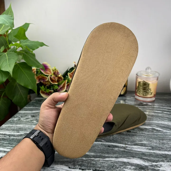 Room%20Slipper%20for%20man%20and%20women%20Kashmiri%20Room%20slipper%20House%20slipper%20shoe%20for%20Man%20soft%20sadal%20-%20Image%204