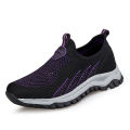 Spring old Beijing cloth shoes for the middle-aged and elderly breathable mesh mom shoes with a foot on the comfortable soft-soled granny shoes casual.