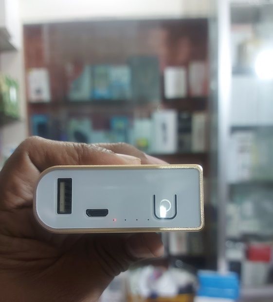 Mini%20Bluetooth%20Virtual%20Projector%20Laser%20Keyboard%20-%20Image%204