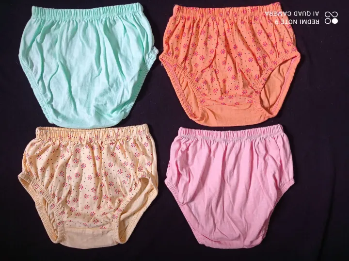 Baby%20Girls%20Panty%20(4Pieces%20Combo)%20by%20difference%20colour%20-%20Image%203