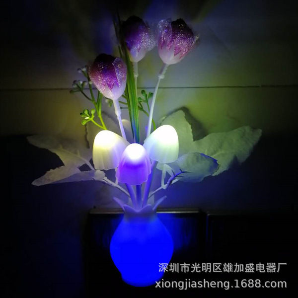 Led%20Night%20Light%20Lamp%20Flower%20Shape%20Plug%20and%20Play%20-%20Image%204
