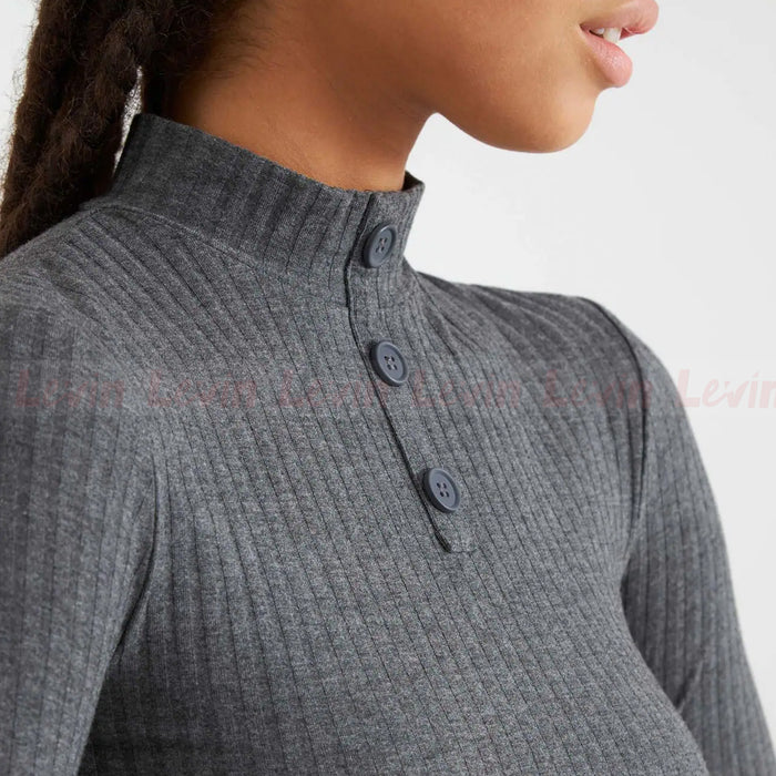 Women's%20Solid%20Color%20Ribbed%20Slim%20Fit%20Crew%20Neck%20Mini%20Length%20Bodydress%20From%20Levin%20-%20Image%203