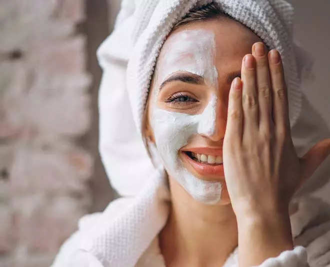 Sankha%20Gura/Conch%20Shell%20Powder=100gm.%20This%20product%20is%20made%20of%20natural%20ingredients.%20It%20does%20not%20contain%20any%20chemicals.%20-%20Image%205