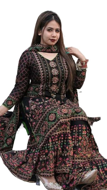 Exclusive%20Ready%20Made%20Linen%20Garara%20Three%20Piece%20Set%20for%20Women,%20Chic%20Kurta,%20Garara%20Pants,%20and%20Matching%20Dupatta,%20Premium%20Breathable%20Fabric%20-%20Image%205
