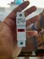 Linder high quality fuse base with free 1pc fuse. 