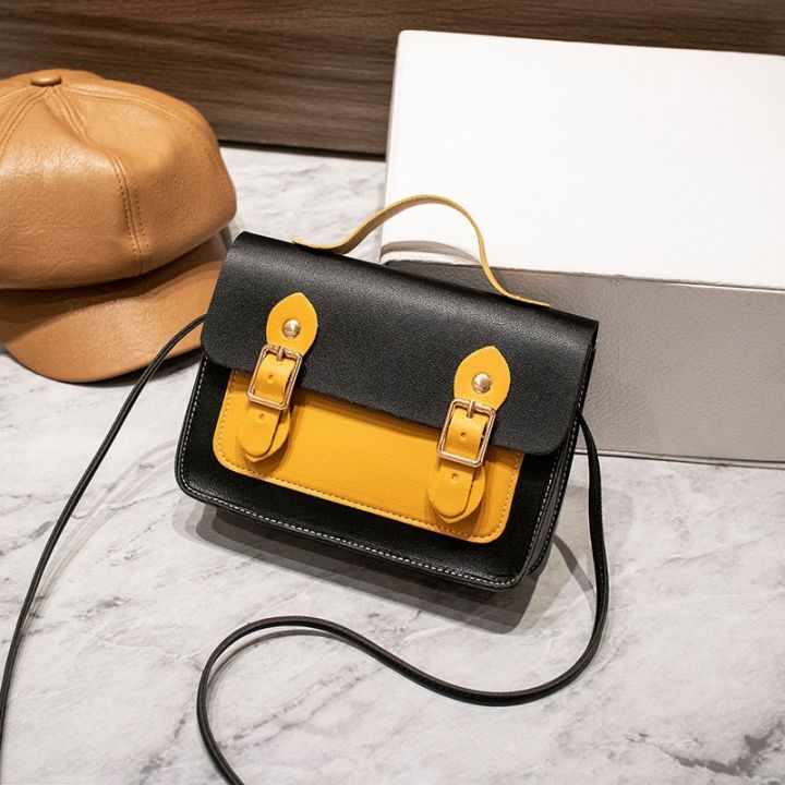 Designer%20PU%20Leather%20Women's%20Handbag%20Retro%20Lock%20%20Crossbody%20Bag%20Small%20Flap%20Tote%20-%20Image%207