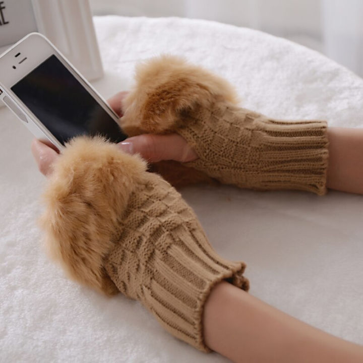 1%20Pair%20Fashion%20Women%20Faux%20Rabbit%20Fur%20Hand%20Wrist%20Crochet%20Knitted%20Fingerless%20Gloves%20-%20Image%202