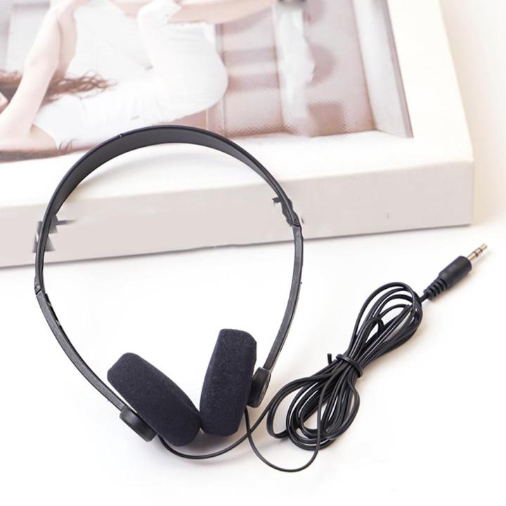 Retro%20Feelings%20Portable%20Wired%20Small%20Headphones%20Music%20Mp3%20Walkman%20INS%20Style%20Headset%20Sports%20Fashion%20Photo%20Props%20-%20Image%202
