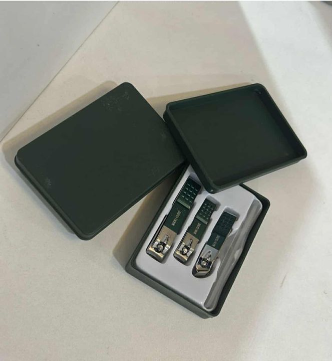 Manimate%204-Pcs%20Nail%20Clippers%20Set%20-%20With%20Nail%20File%20-%20Image%202