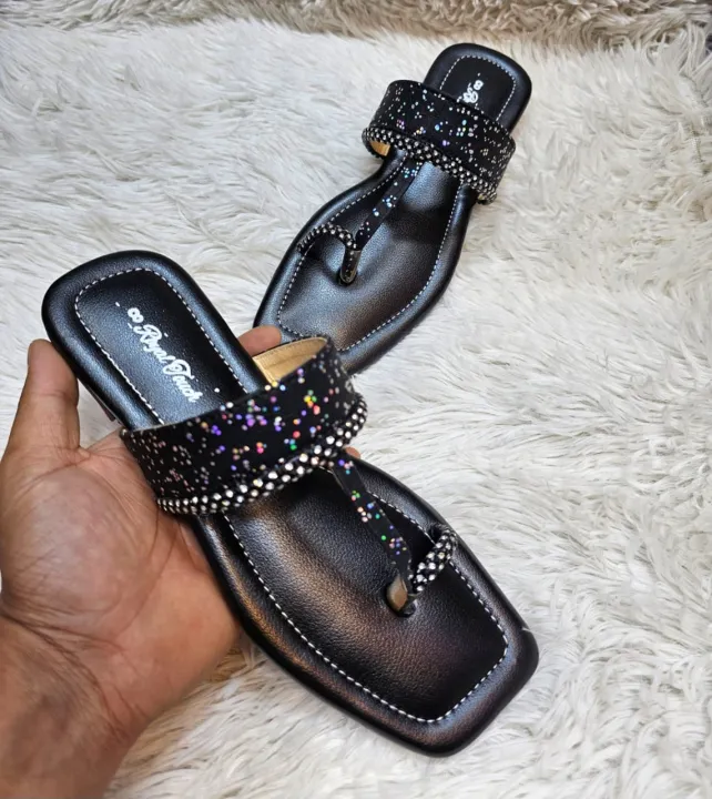 Butterfly%20Flat%20Sandals%20for%20Women%20-%20Trendy%20and%20Durable%20Design%20-%20Image%202
