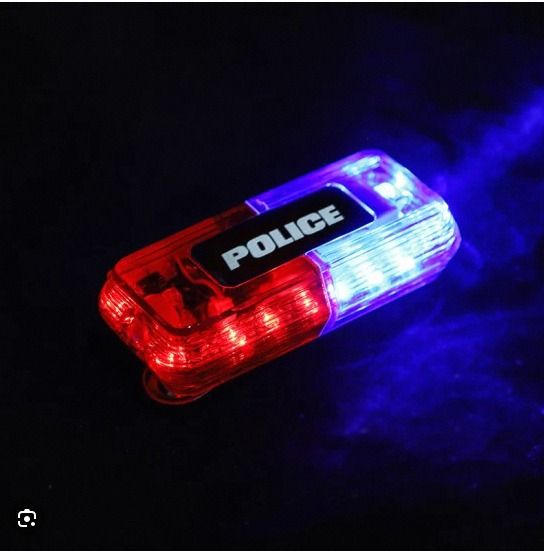 Traffic%20Guidance%20Red%20Blue%20Security%20LED%20Warning%20Shoulder%20Light/sholder%20light%20With%20Charger%20-%20Image%207