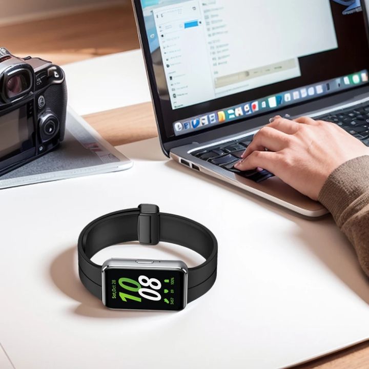 Watch%20Strap%20For%20Huawei%206%20/%206%20Pro%20soft%20Silicone%20straps%20Band%20Adjustable%20Magnetic%20Straps%20-%20Image%204