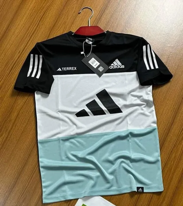 Premium%20Quality%20%20Mesh%20Fabrics%20T-Shirt%20for%20men%20-%20Image%205
