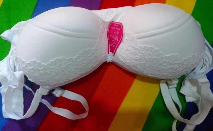 1 pics Bra for girl, Export Quality Foam Bra for girls or women, Body Fitting Stylish And Comfortable Bra