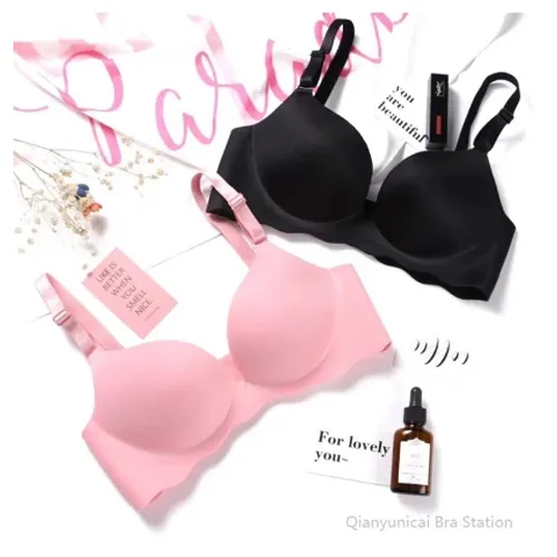Chinese%20Foam%20Bra%20for%20Stylish%20Women%20and%20Girls%20-%20Body-Fitting%20Comfort%20-%20Fashionable%20Innerwear%20for%20Women%20-%20Bra%20-%20Image%202