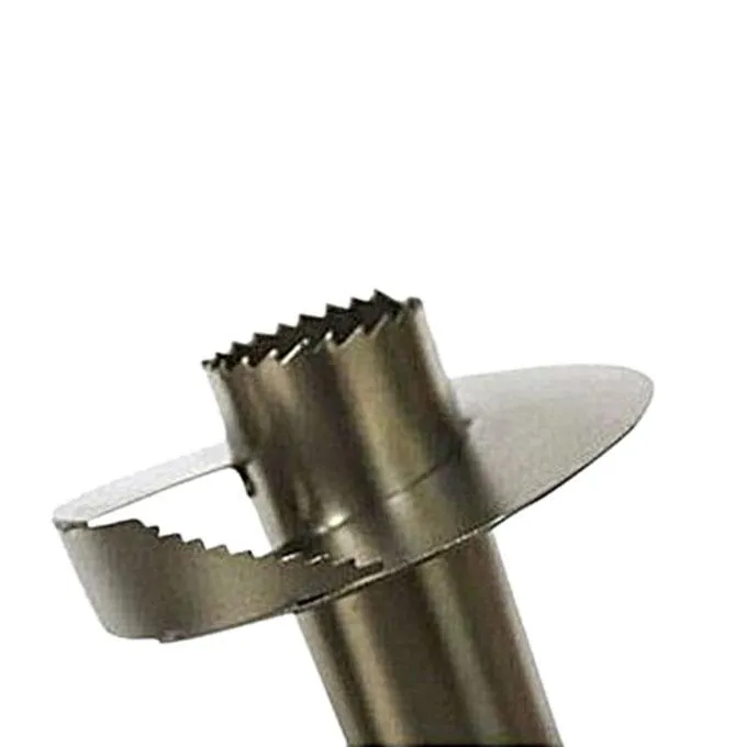 Flagship%20Pineapple%20Corer%20and%20Slicer%20-%20Black%20and%20Silver%20-%20Image%205
