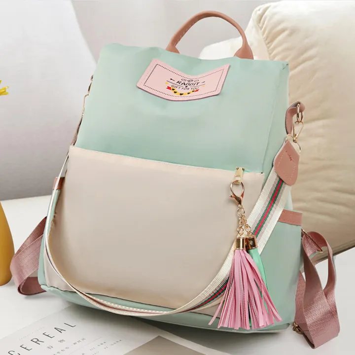 Minimalist%20Design%20Backpack%20Ergonomic%20%20Material%20Large%20Capacity%20School%20Bag%20%20Fashionable%20Travel%20Backpack%20for%20Outdoor%20Travel%20School%20Use%20College%20Students%20Urban%20Commuting%20Adventure-ready%20-%20Image%204