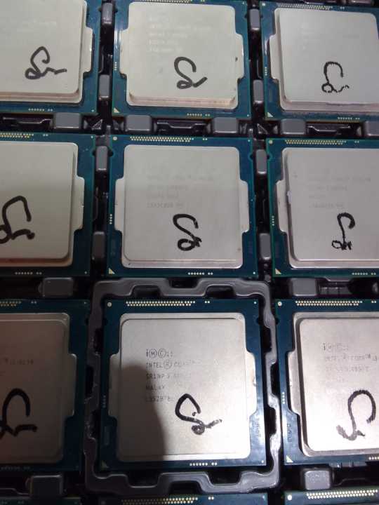 Intel%20Core%20i3%20-%204130%20(4th%20Gen%203.4GHz)%20Desktop%20Processor%20-%20Image%206