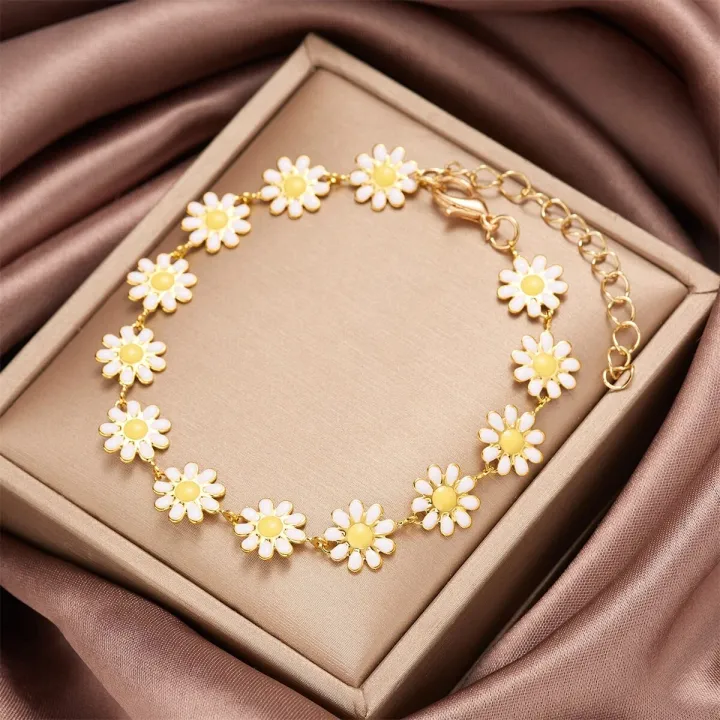 Fashion%20Korean%20Sweet%20Daisy%20Flower%20Bracelets%20For%20Women%20Girls%20Minimalist%20Enamel%20Sunflower%20Aesthetic%20Bracelet%20Wedding%20Party%20Jewelry%20-%20Image%202