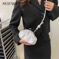 Simple Shoulder Bag Metal Clip Buckle Women Clutch Handbag Shell Shape Small Leather Pleated Cloud Lady Purse for Travel Dating. 