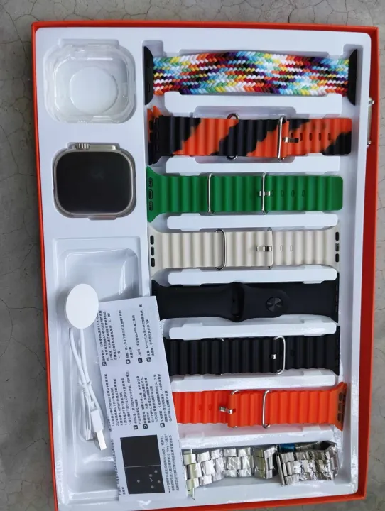 Y80%20Ultra%20Smart%20Watch%20Apple%20Clone%20With%208%20Straps%20and%201%20Back-Cover%20-%20Image%203