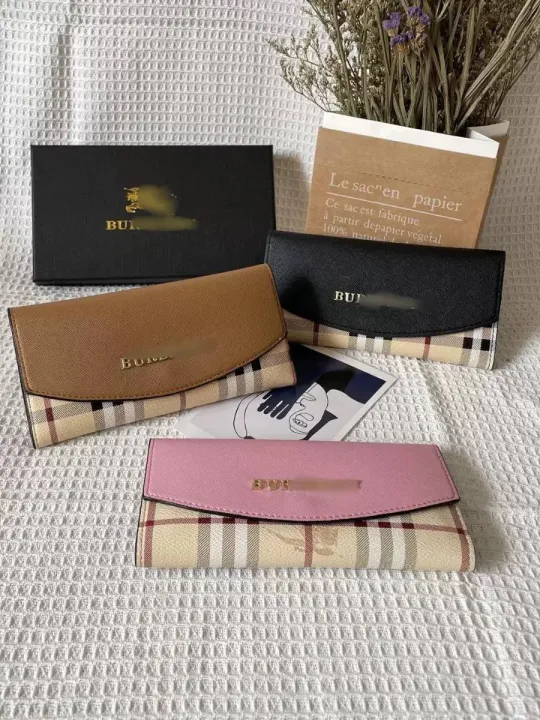 Premium%20Checkered%20Long%20Wallet%20for%20Women%20-%20Classic%20Plaid%20Card%20Holder%20&%20Purse%20Set%20-%20Stylish%20Flap%20Wallet%20with%20Button%20Closure%20-%20Multiple%20Colors%20-%20Image%204