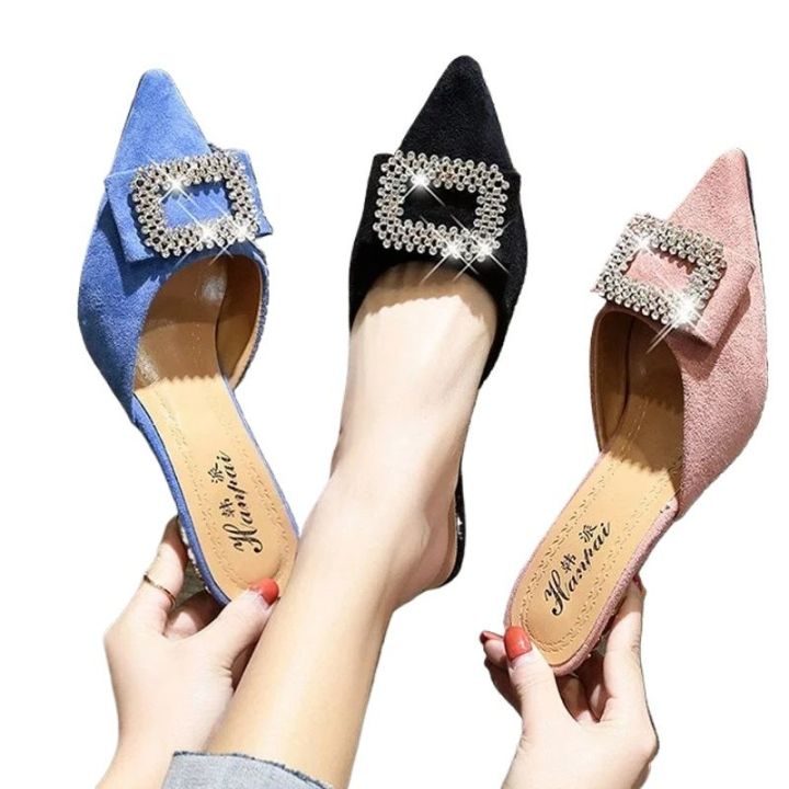 woman%20party%20shoe%20with%20pearl%20broach%20,velvet%20metarial,semi%20heel%20and%20comfortable%20-%20Image%205