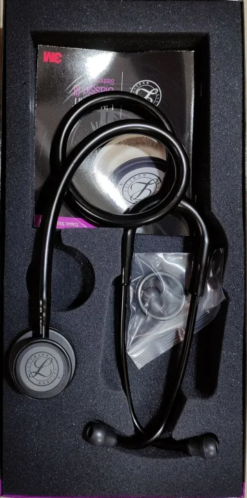 Littmann%20Classic%20III%20Chestpiece%20Monitoring%20Stethoscope,%20Black%20Tube%20Made%20In%20USA%20-%20Image%204