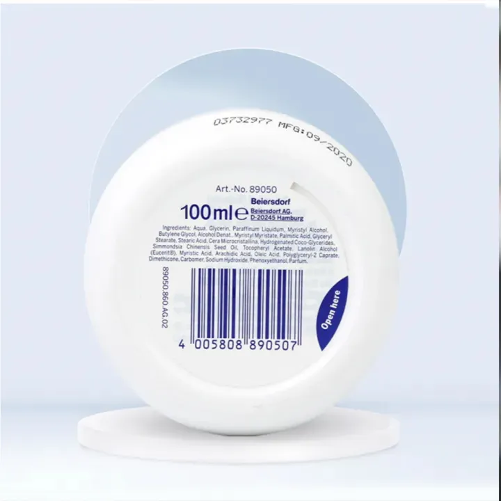 refreshingly%20soft%20Nivea%20Soft%20Jar%20Moisturising%20Cream%20(100ml)%20-%20Image%202