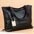 Ladies Leather Handbags, Handbags, Ladies Shoulder Bags, Designer Handbags, Leather Handbags-Silver. 