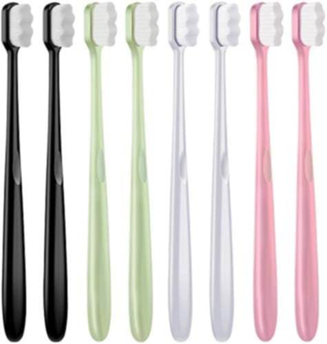 1pic%20Microbristle%20Toothbrush%20in%20poly%20bag%20-%20Image%203