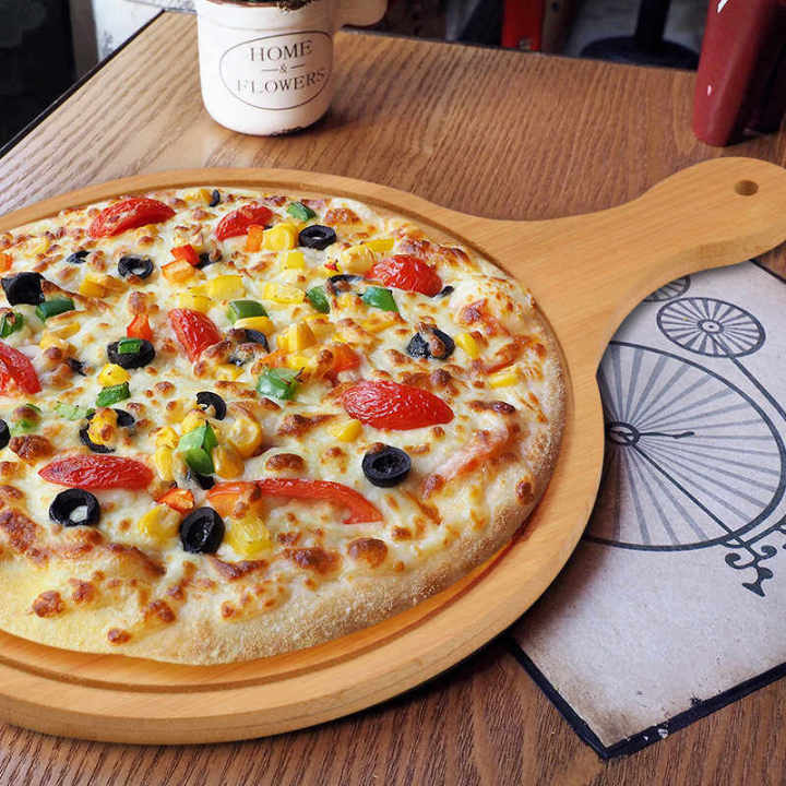 8%20Inch%20Bamboo%20Pizza%20Platter,%20Tray,%20Pans%20-%20Image%203