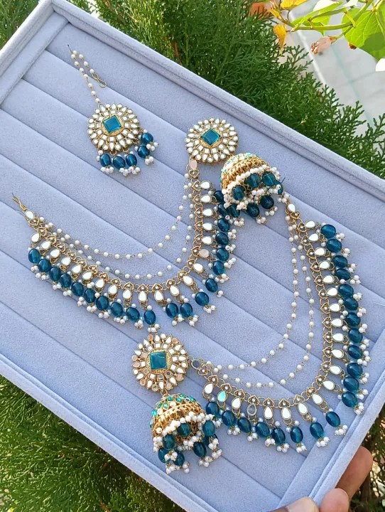 Indian%20Jumka%20Yarring%20-%20Ear%20Ring%20+%20Tikly%20-%20Image%203