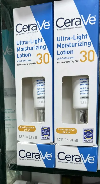 Cerave%20Ultra-Light%20Moisturizing%20Lotion%20Broad%20Spectrum%20Spf%2030%20-%20Image%202