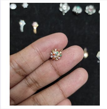 L%20shaped%20nose%20pin%20for%20women%20-%20Image%203