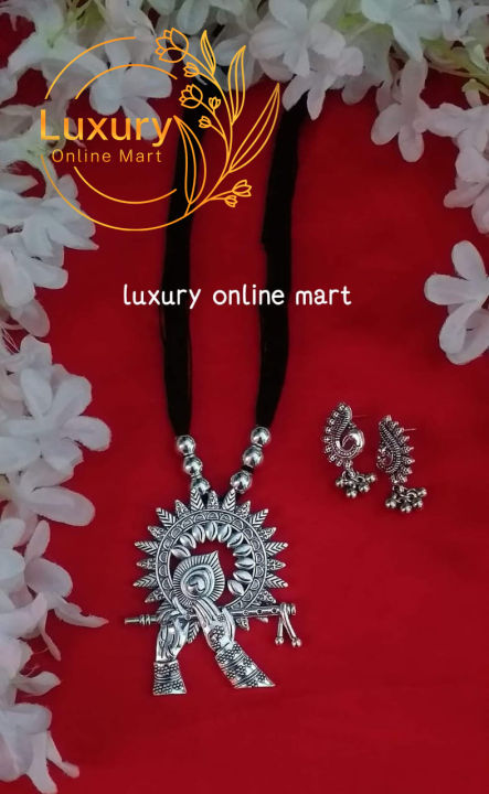 Hand Made Jewellery Set Customized Design