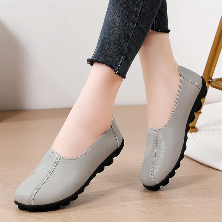 Middle-Aged%20and%20Elderly%20Mom%20Shoes%20Comfortable%20Casual%20Shoes%20Leather%20Tendon%20Bottom%20Non-Slip%20Soft%20Bottom%20Leap%20Month%20Old%20Beijing%20Cloth%20Shoes%20Leather%20Shoes%20for%20Women%20-%20Image%205