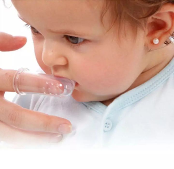 Baby%20Tongue%20Cleaner%20%20for%20Infants%20Babies%20-%20Image%203
