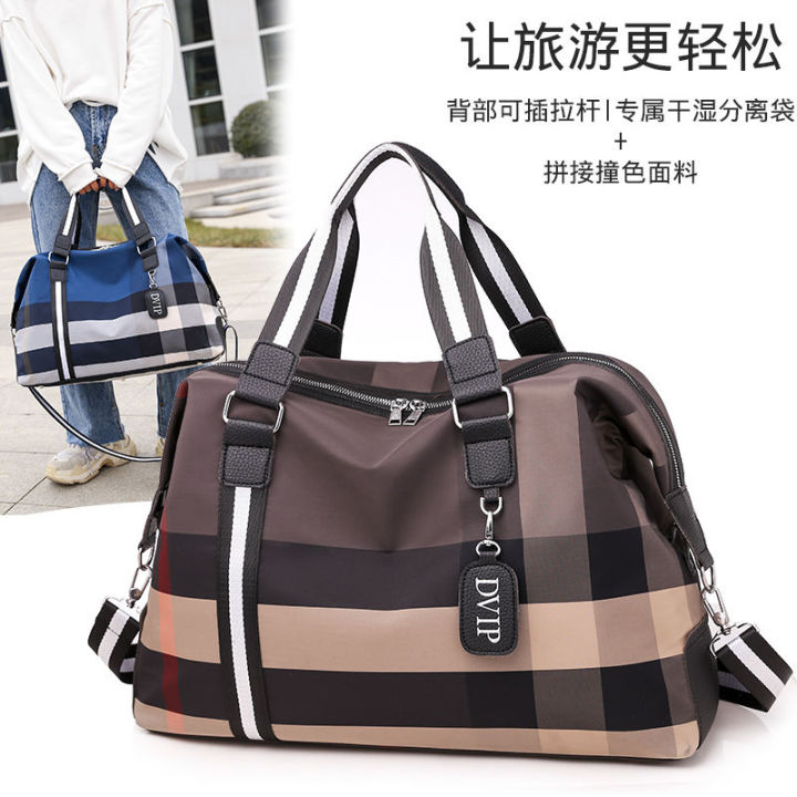 Korean%20Large%20Capacity%20Travel%20Bag%20Short%20Business%20Trip%20Luggage%20Bag%20Women%20'S%20Handheld%20Lightweight%20Storage%20Bag%20Waterproof%20Fashion%20Travel%20Bag%20-%20Image%204