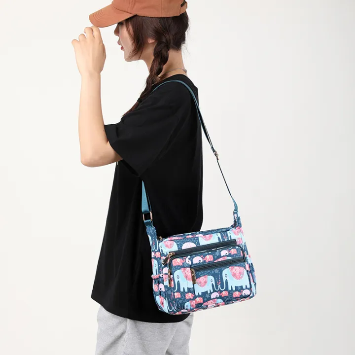 Nylon%20print%20women's%20bag,%20new%20one-shoulder,%20crossbody,%20mom%20bag,%20oxford%20cloth%20water-repellent%20women's%20canvas%20bag%20-%20Image%203